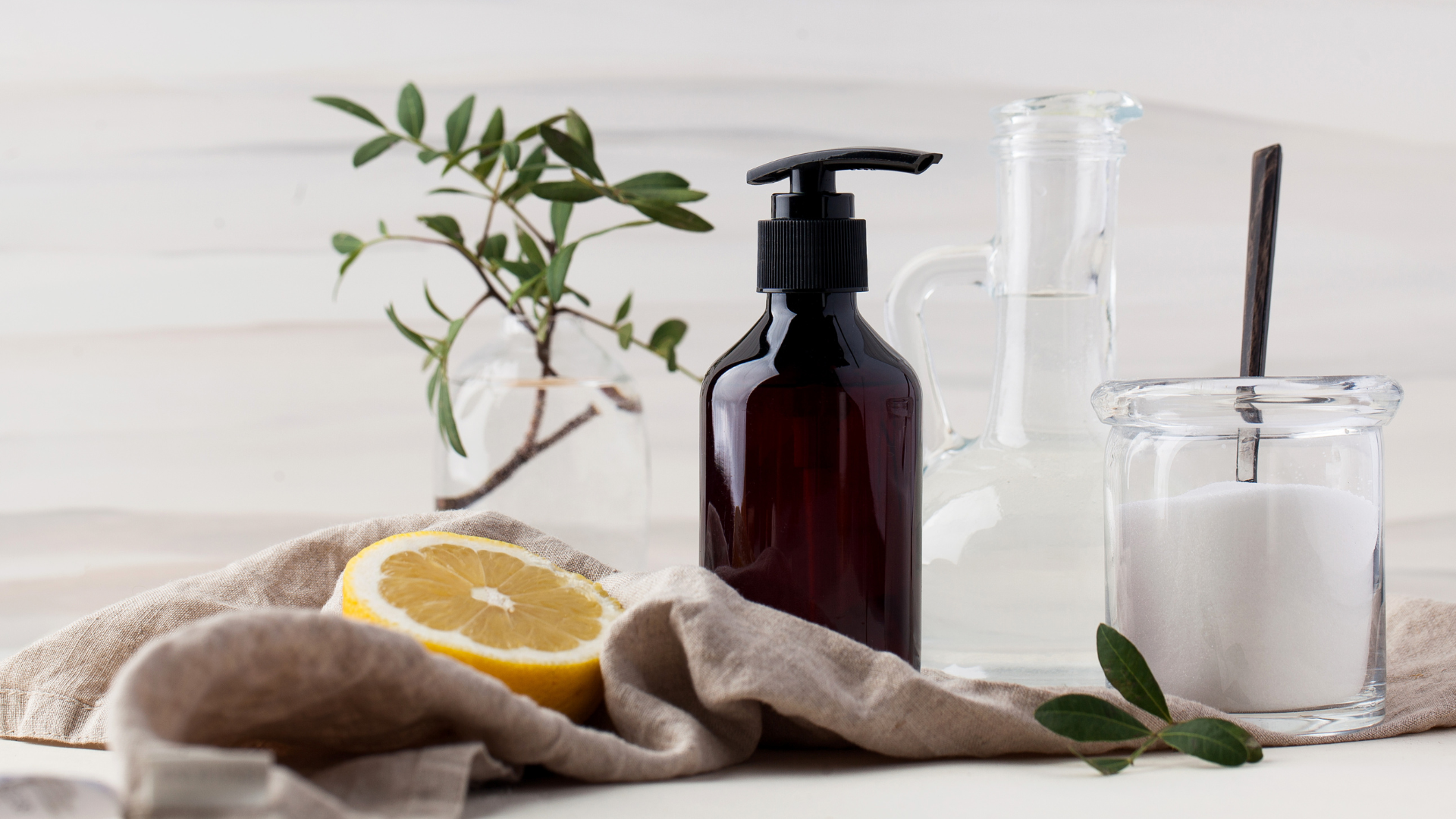 The Ultimate Guide to Environmentally Friendly Cleaning Products