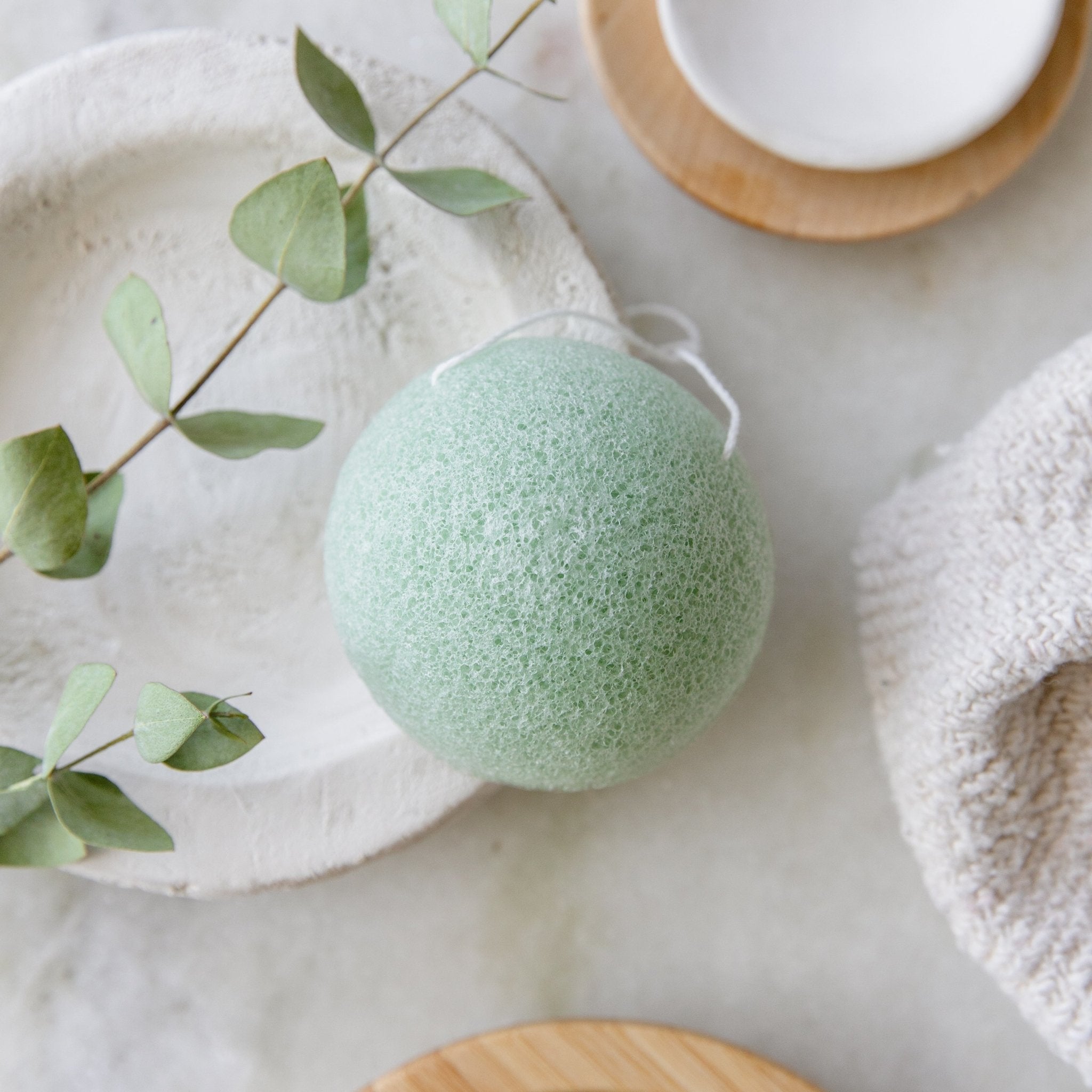 Gift Set: 3 Konjac Facial Cleansing Sponges In Cotton Pouch